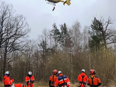 Výcvik leteckých záchranářů na základně Kryštof 13